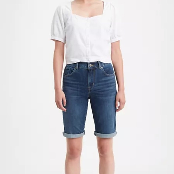 Levi Bermuda Shorts - Picture 1 of 4